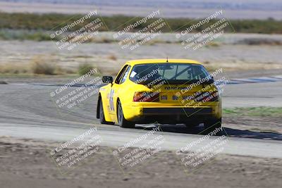 media/Oct-26-2025-CalClub SCCA (Sun) [[8ce1e69566]]/Group 2/Grapevine/